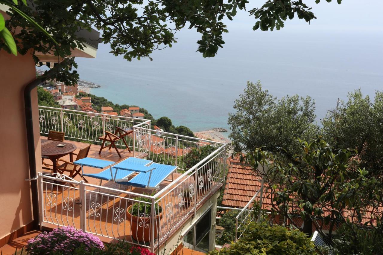 Villa Gio - Terrazza Nel Blu Bergeggi Exterior foto