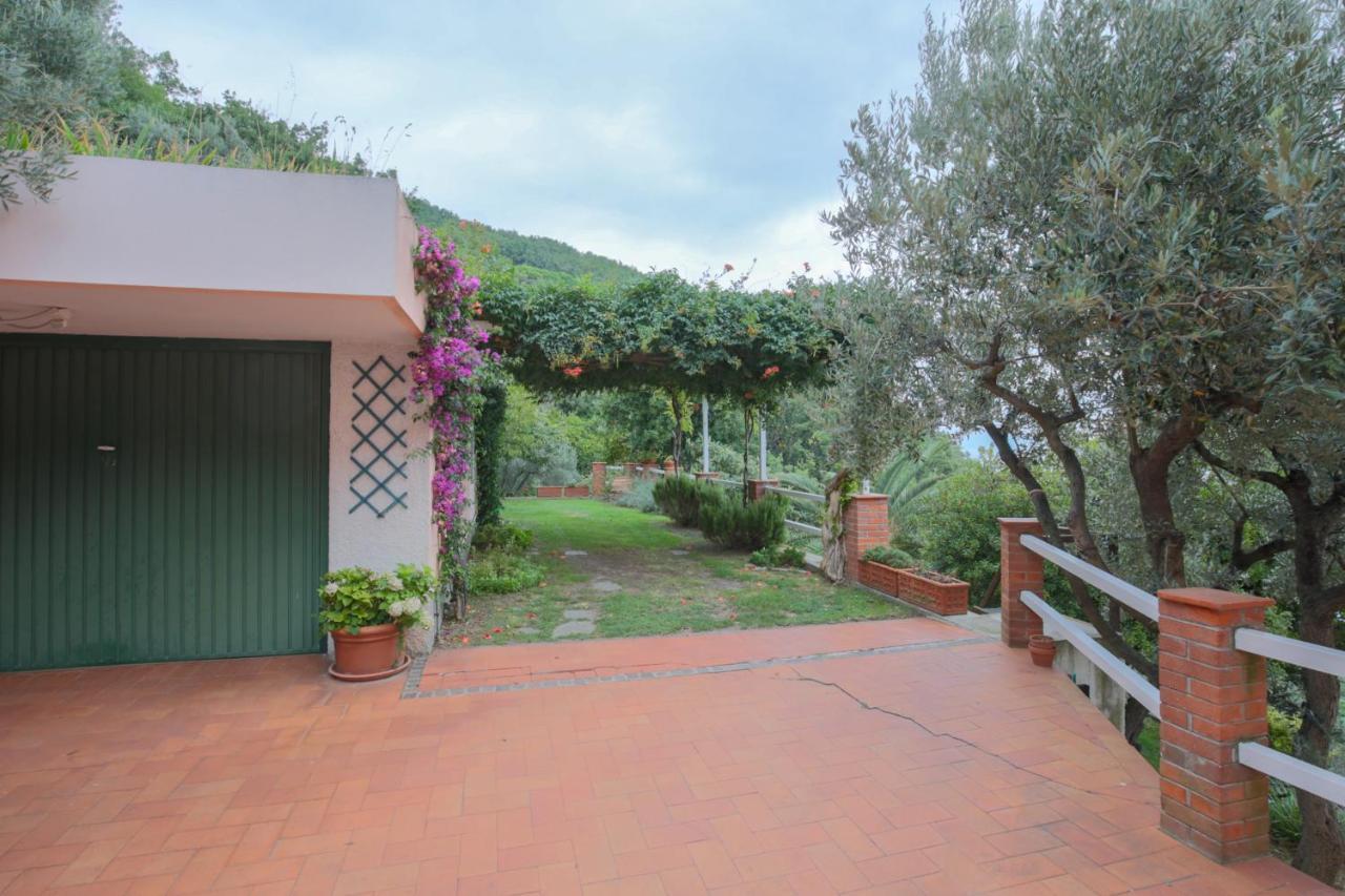 Villa Gio - Terrazza Nel Blu Bergeggi Exterior foto
