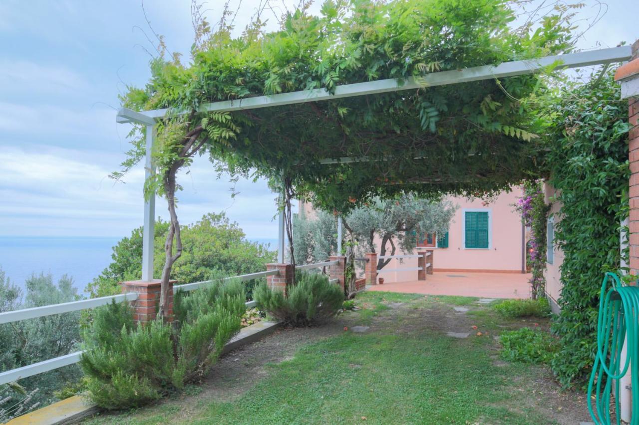 Villa Gio - Terrazza Nel Blu Bergeggi Exterior foto