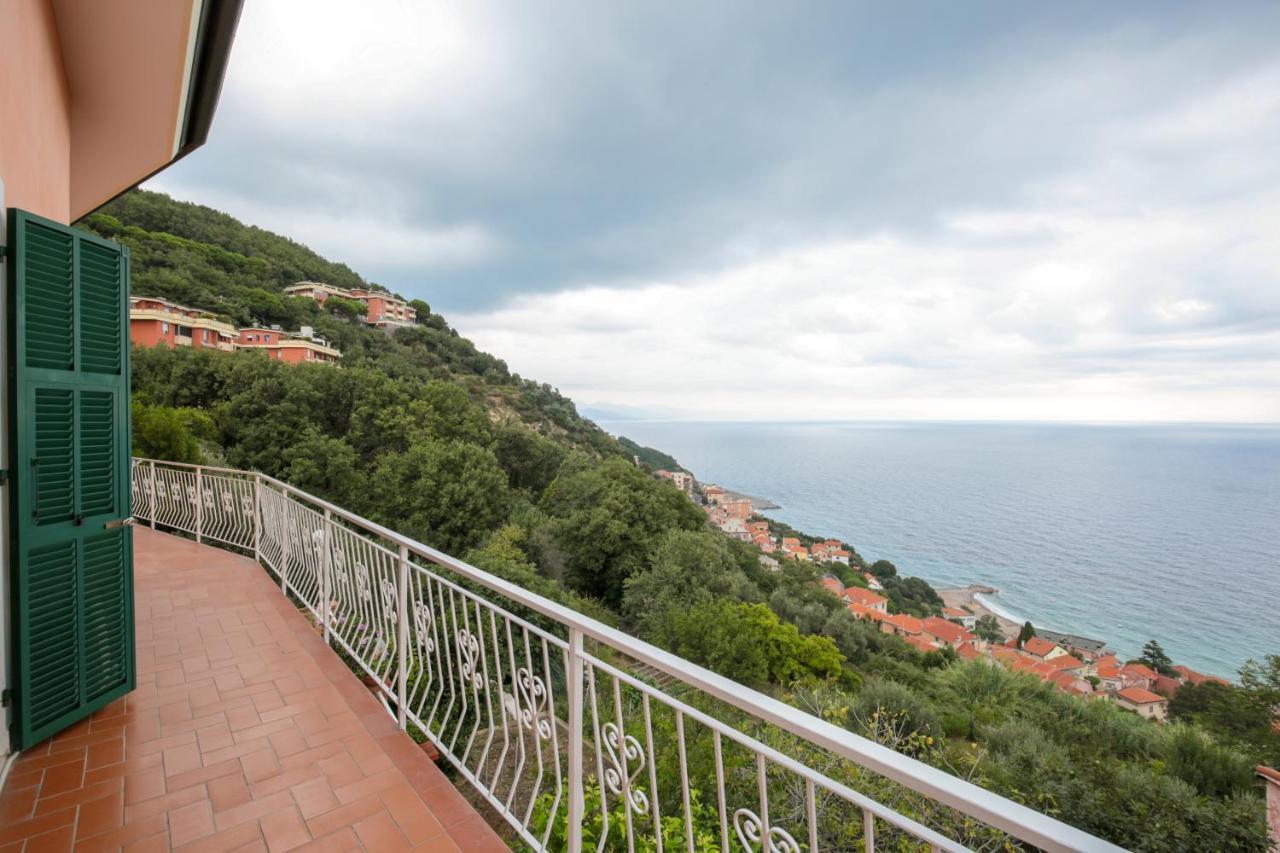 Villa Gio - Terrazza Nel Blu Bergeggi Exterior foto
